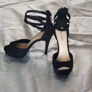 Nine west platform sandals